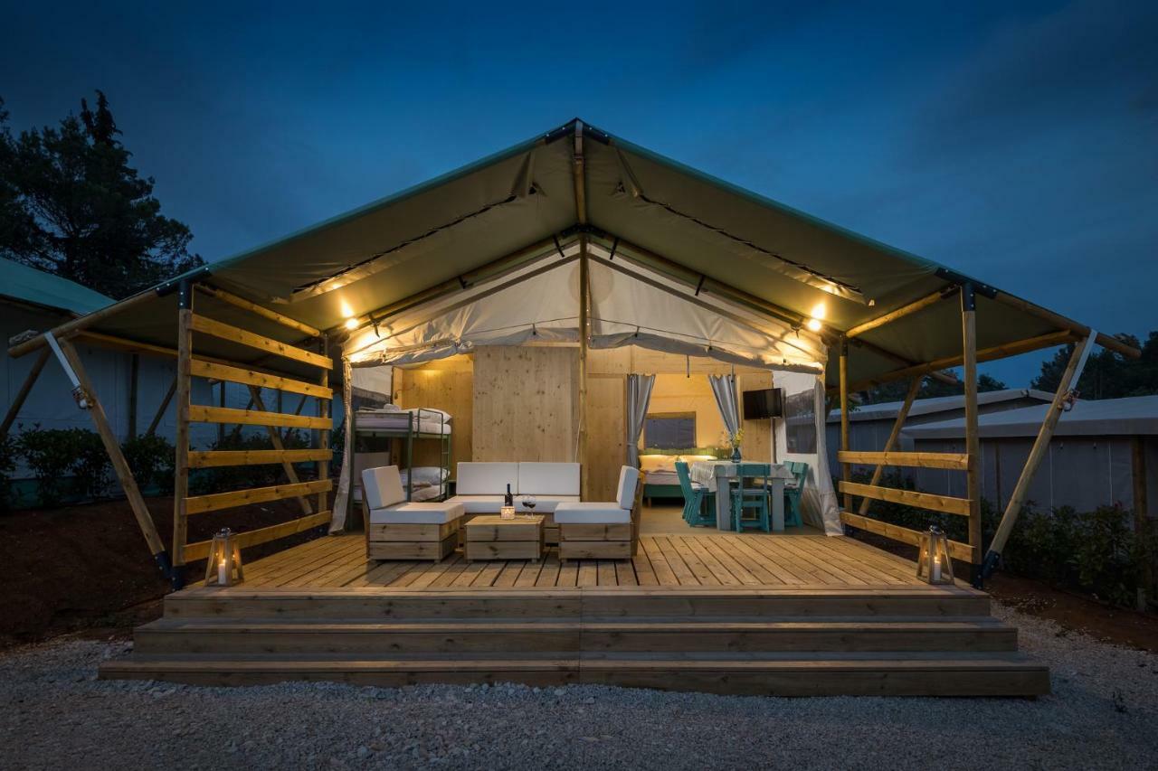 Mobile Homes Camping Santa Marina, Lanterna Tar-Vabriga Exterior foto Eco-tent